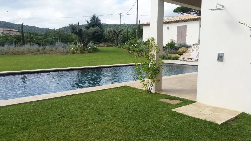 Atlas Beige pierre du Maroc, pierre naturelle calcaire. Dallage Atlas Beige 60 x 40 cm, Multi-format, margelle Atlas Beige 60 x 30 x 3 cm