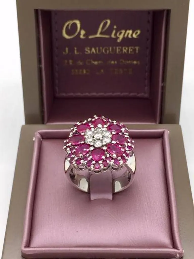 Bague forme fleur or blanc 750/1000ème rubis et diamants occasion Or Ligne La Teste Bassin d'Arcachon