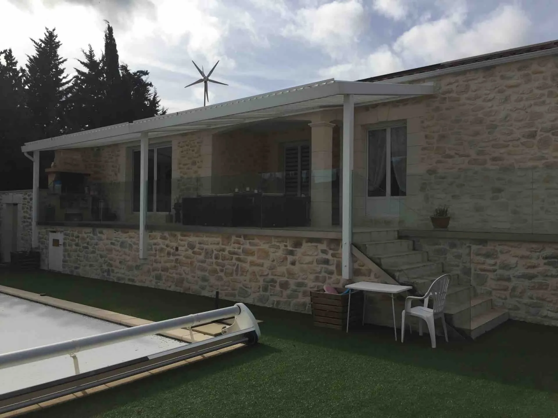 Décoration totale d’une maison façon pierre à Gigean entre Balaruc les bains et Montpellier 