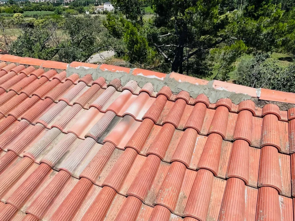 Réparation de toiture de maison à Venelles 13770