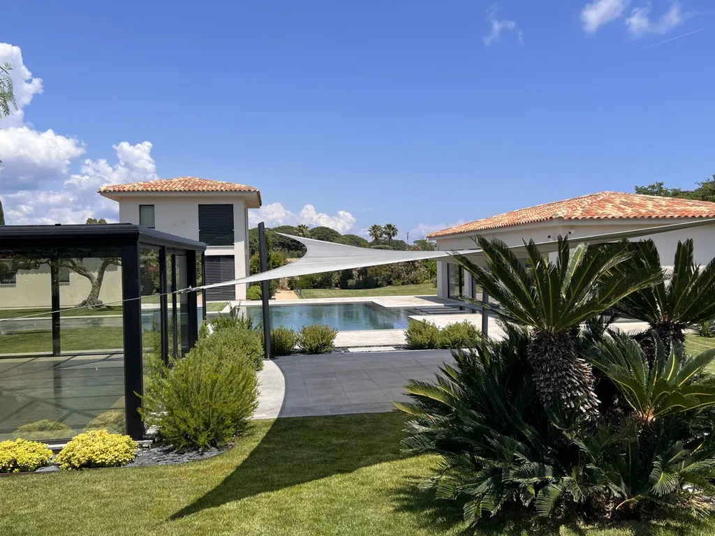 Voile tendu sur mesure à Saint tropez 