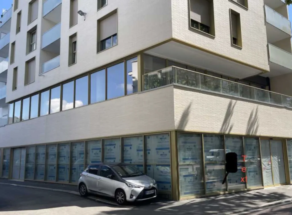 Locaux commerciaux à louer à Rouen - 232 m² non divisibles sur l'Avenue Mont-Riboudet