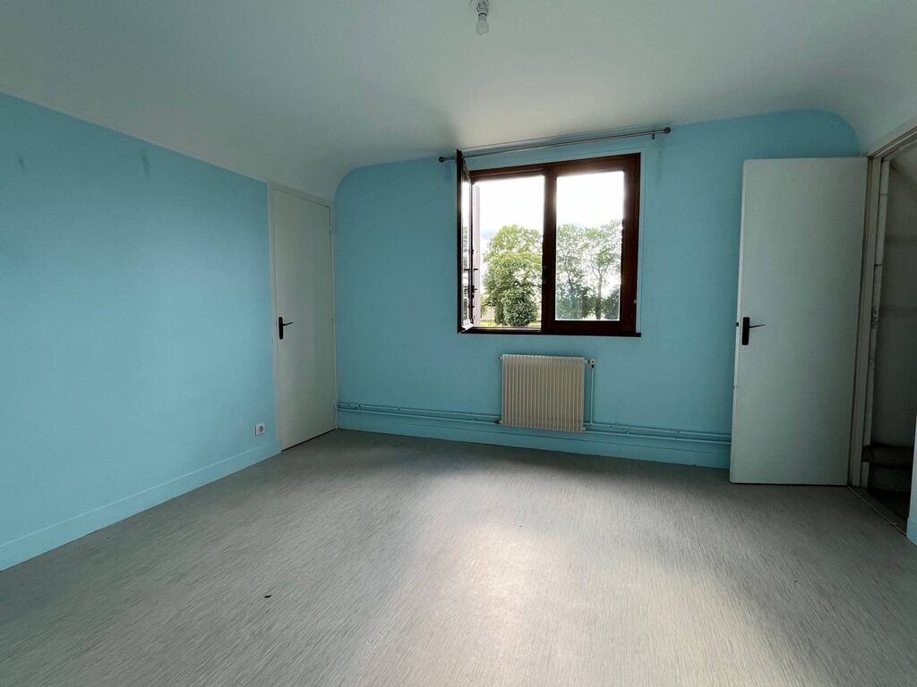 A vendre, pavillon individuel sur sous sol complet situé à Norville