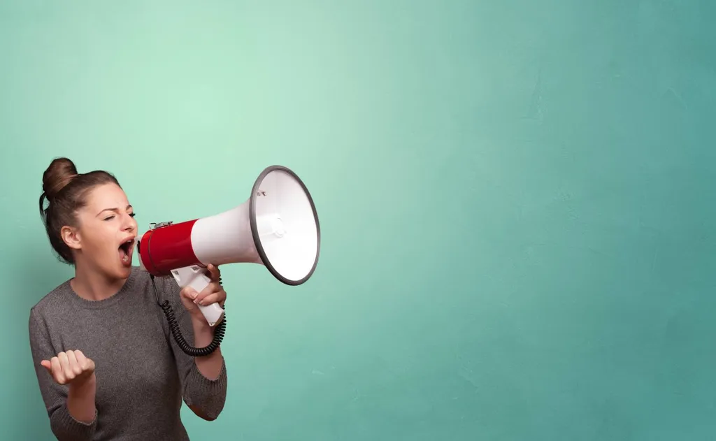 megaphone pour promo alliance piscines