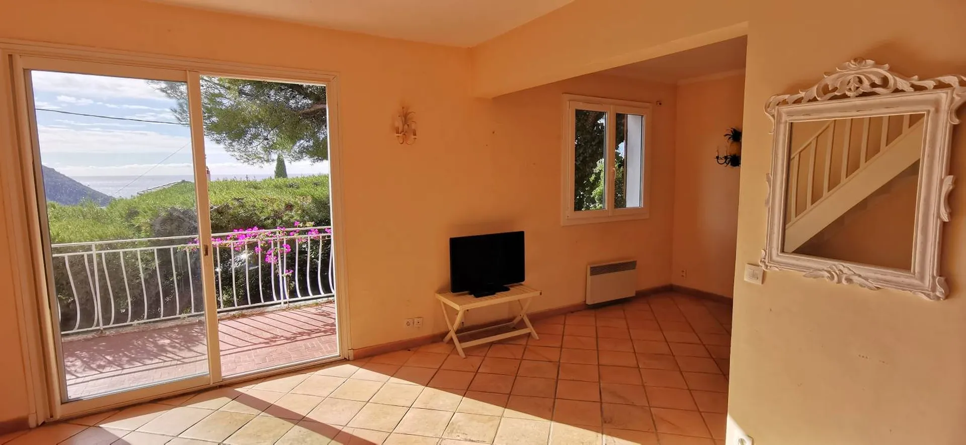 Vente villa T4/5 Cassis  vue Cap Canaille, piscine & garage dans clos résidentiel sécurisé