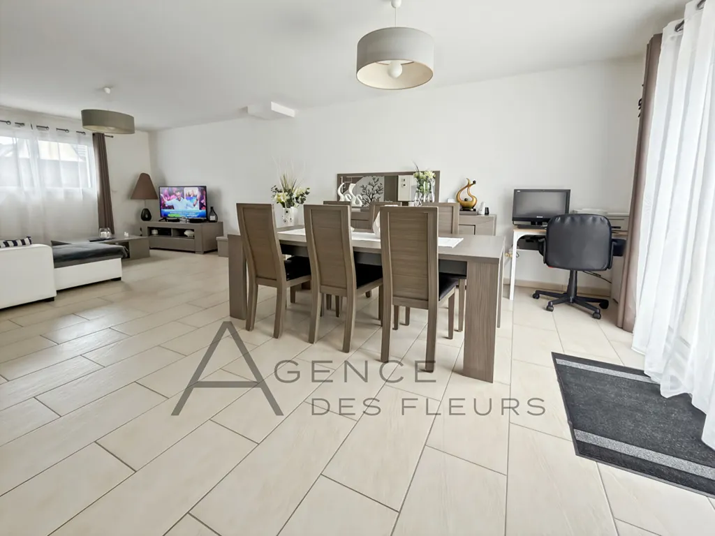 À vendre, maison vivable de plain pied de 134 m² habitables sur la commune de CAUDEBEC LES ELBEUF 76320