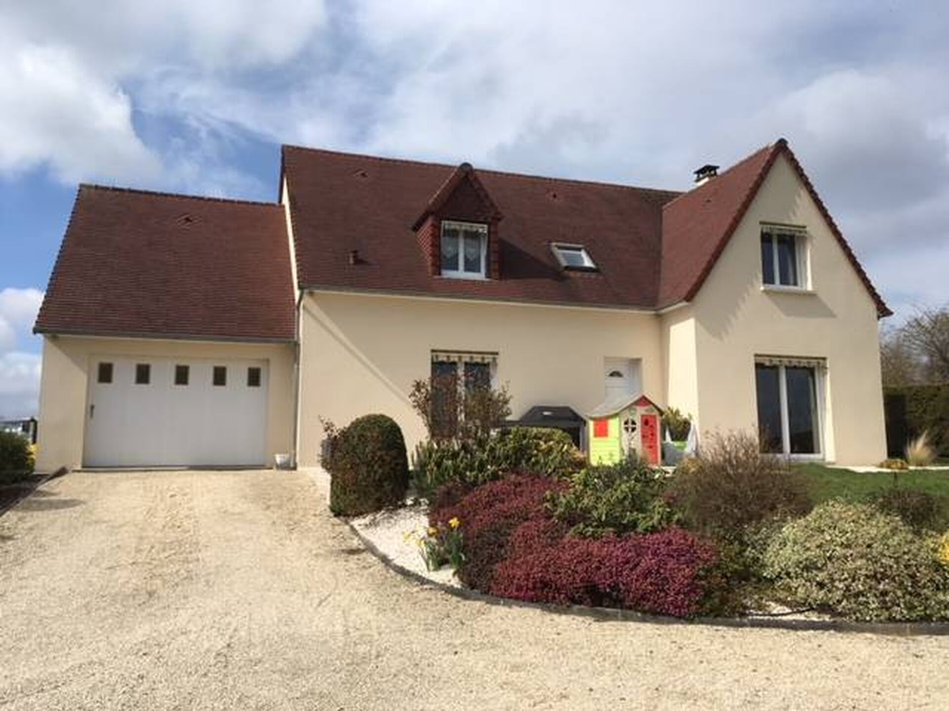 A vendre Maison Contemporaine sur un terrain de 1417m²