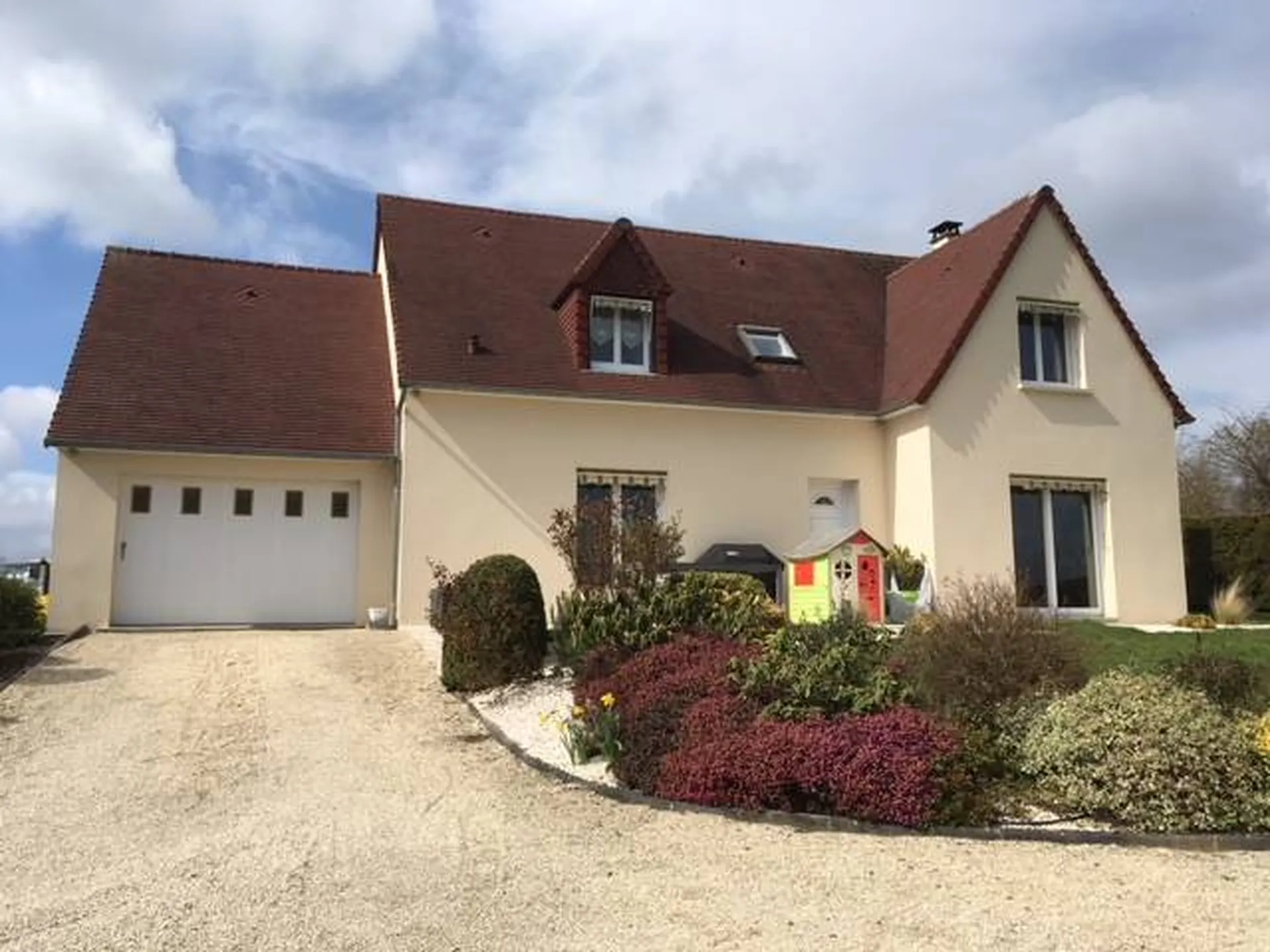 A vendre Maison Contemporaine sur un terrain de 1417m²