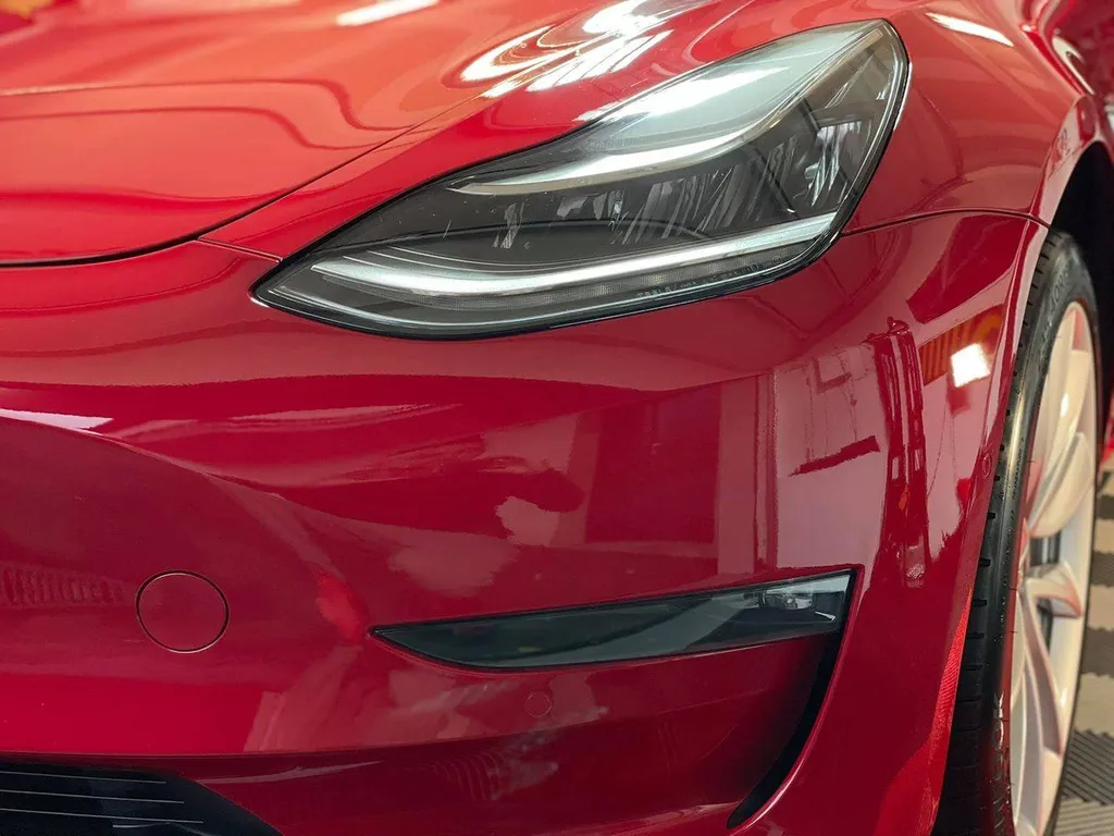 Prix d'un traitement céramique tesla model 3 à Lyon