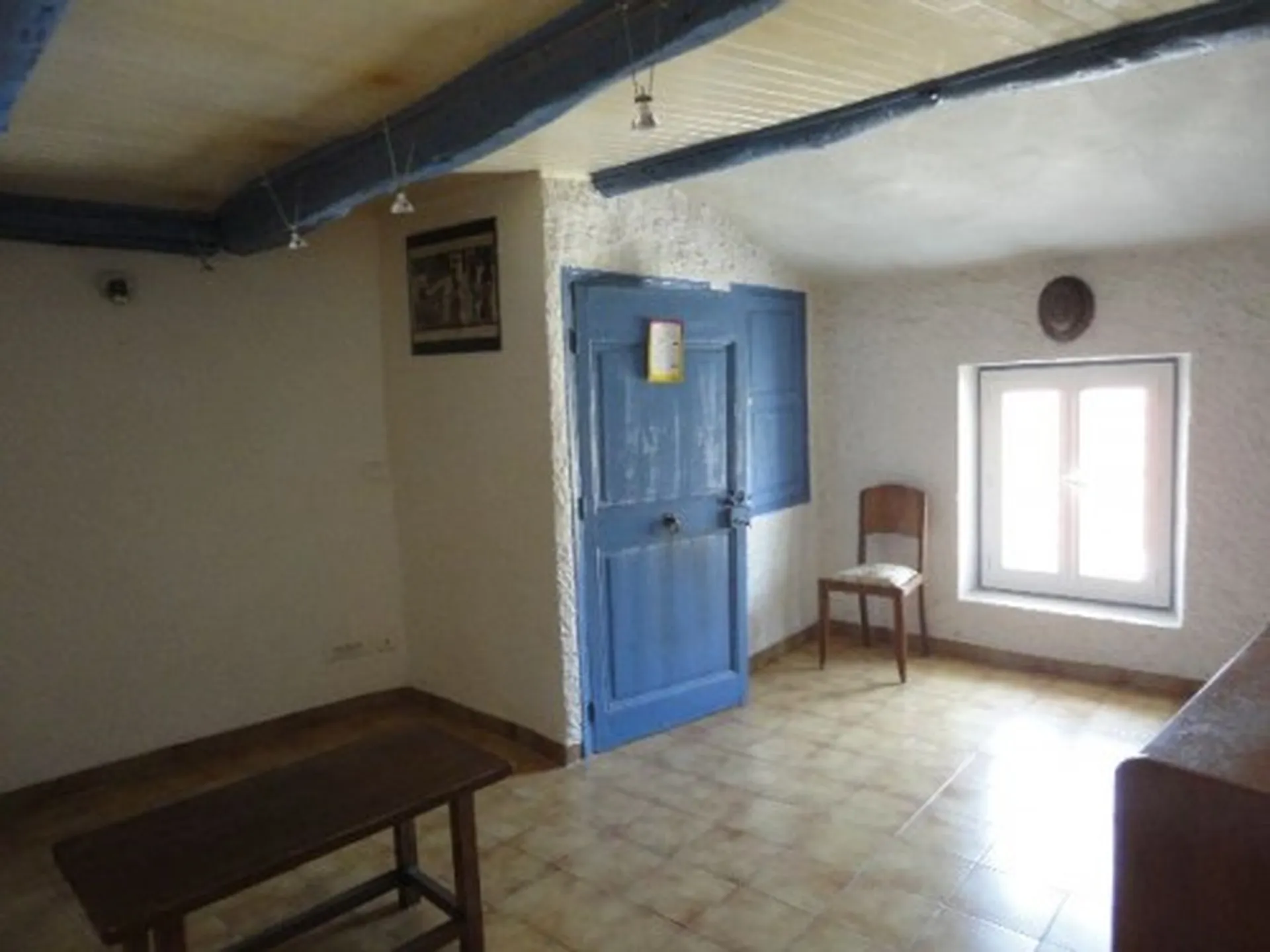 Logement à vendre 4 Gémenos sur 3 niveaux, vue dégagée