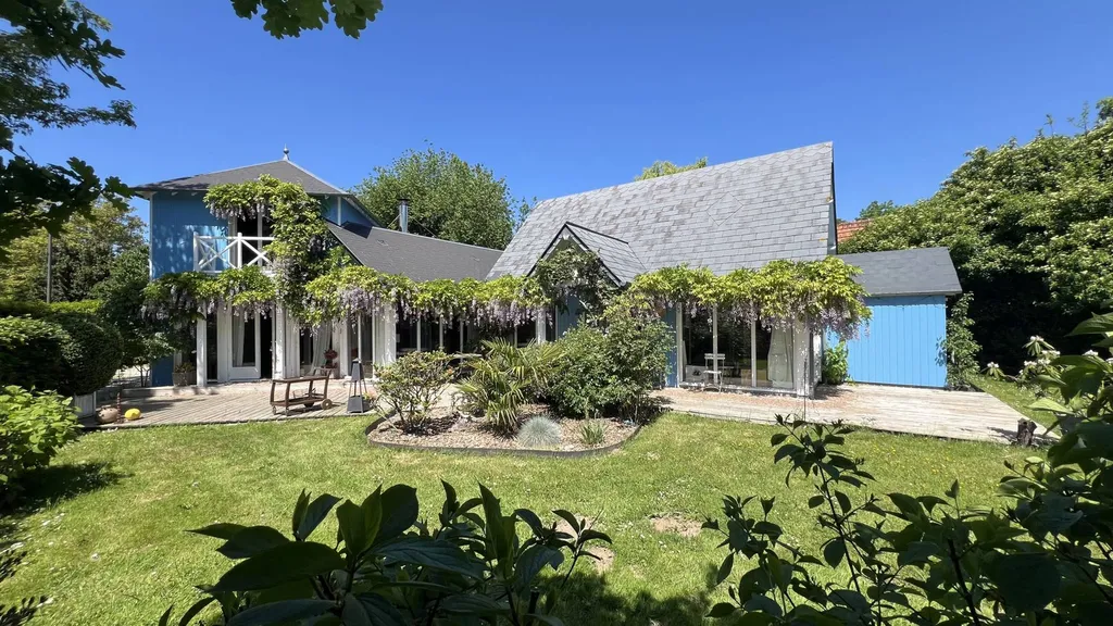 CHARMANT COTTAGE EN BOIS PETIT CAUX