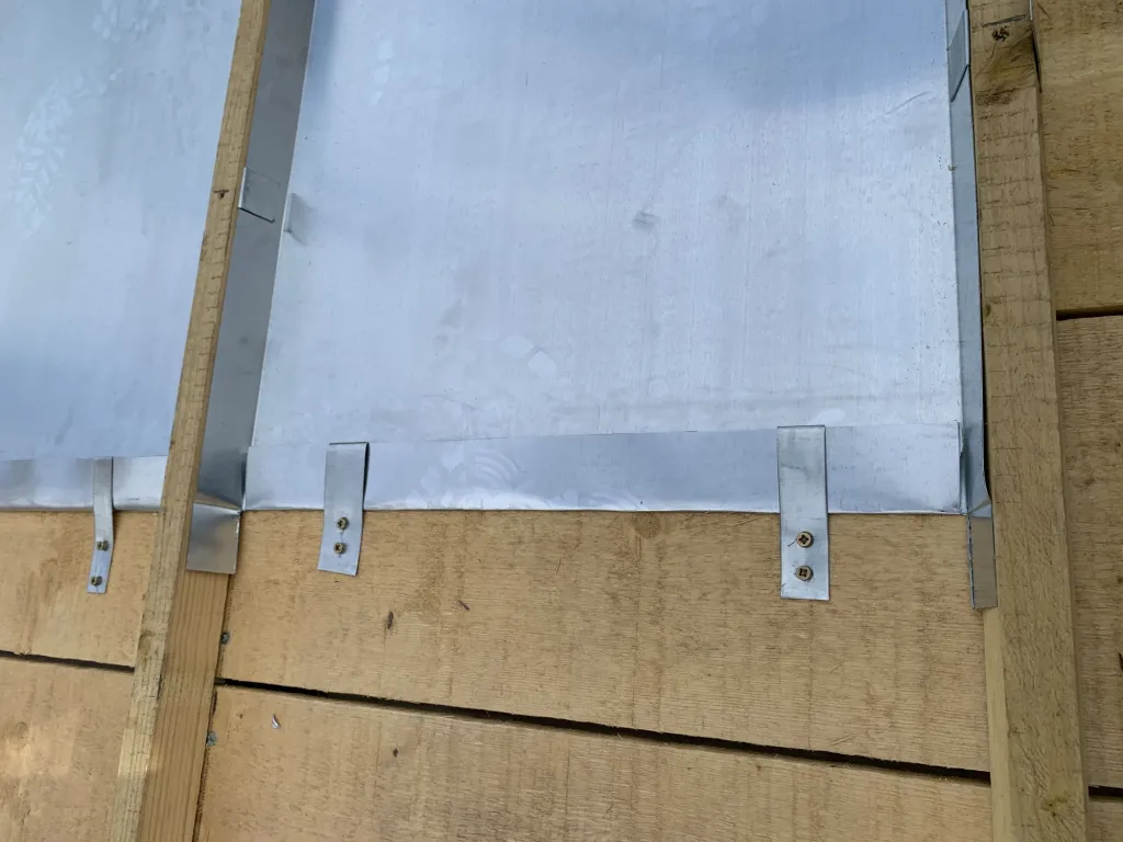 Toiture en zinc à Meyreuil dans les Bouches du Rhônes