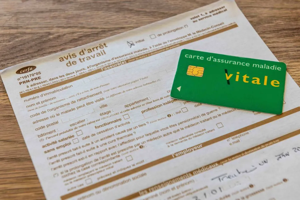 La disponibilité d’office d’un fonctionnaire pour raisons de santé et Allocation d'invalidité temporaire