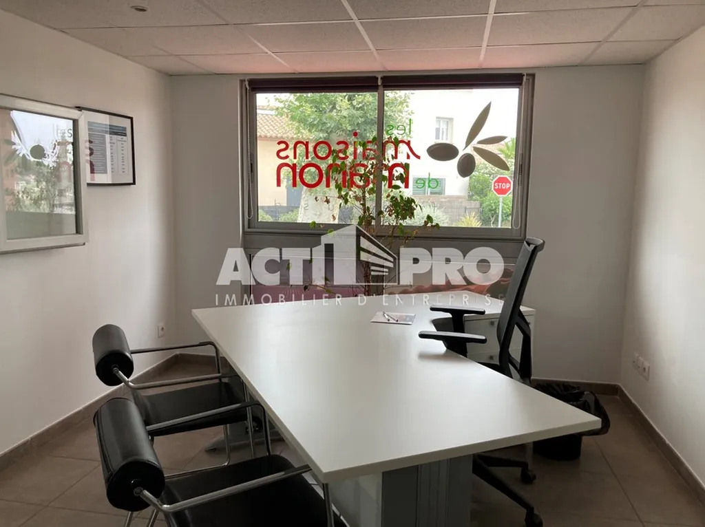 Bureau de 30 m² à louer dans la ZA d'Alénya.