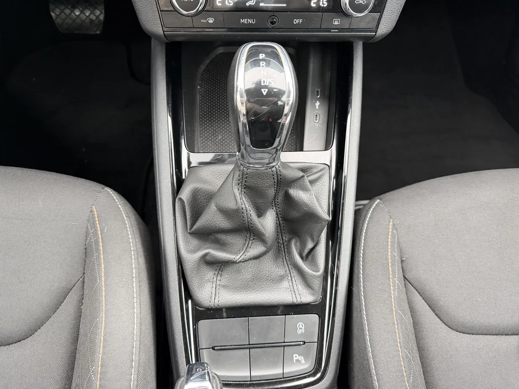 Achat voiture occasion Skoda Scala à proximité du Havre : berline essence automatique fiable chez Caudebec Automobiles Normandie