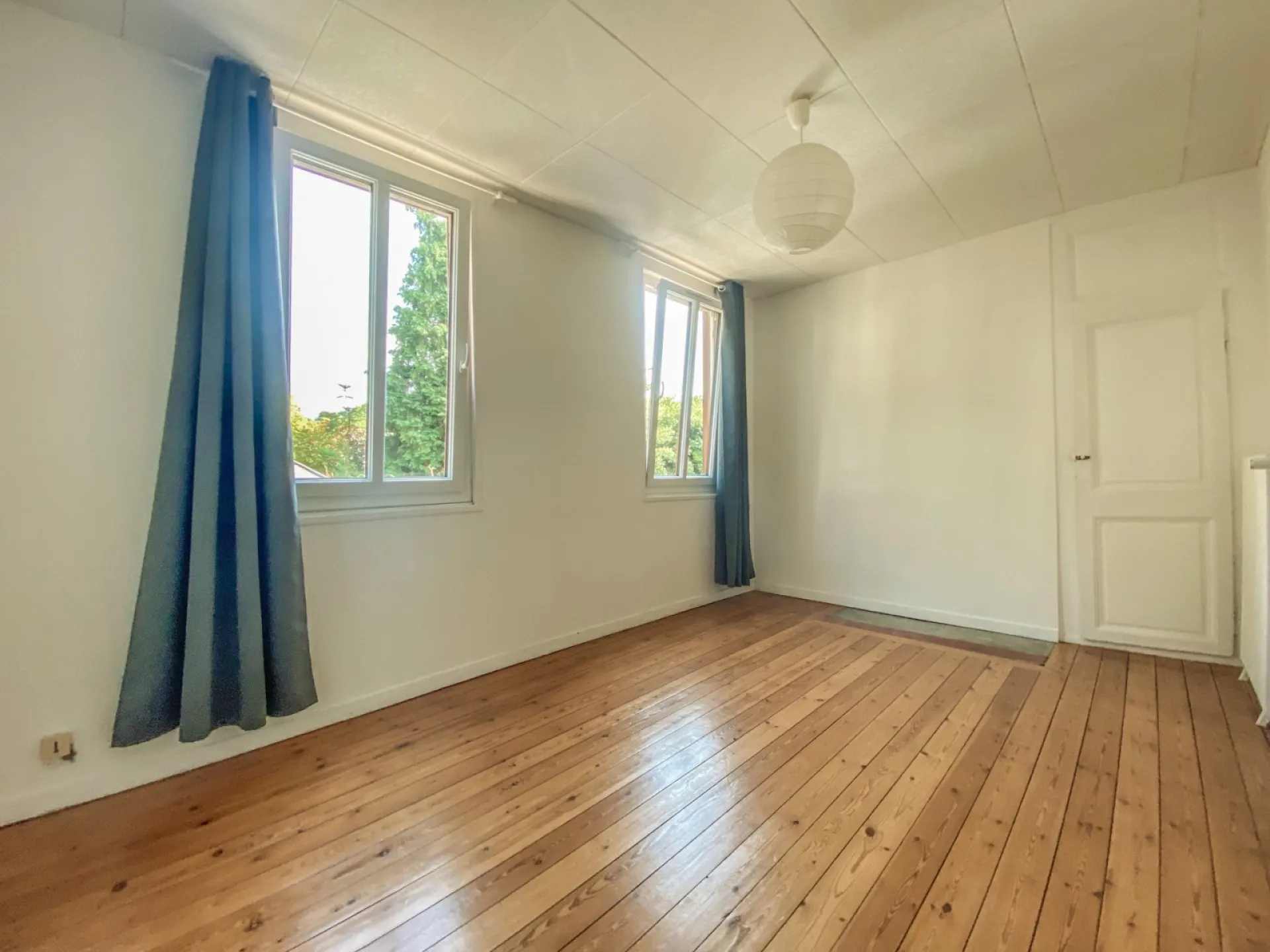 séjour avec parquet ancien 