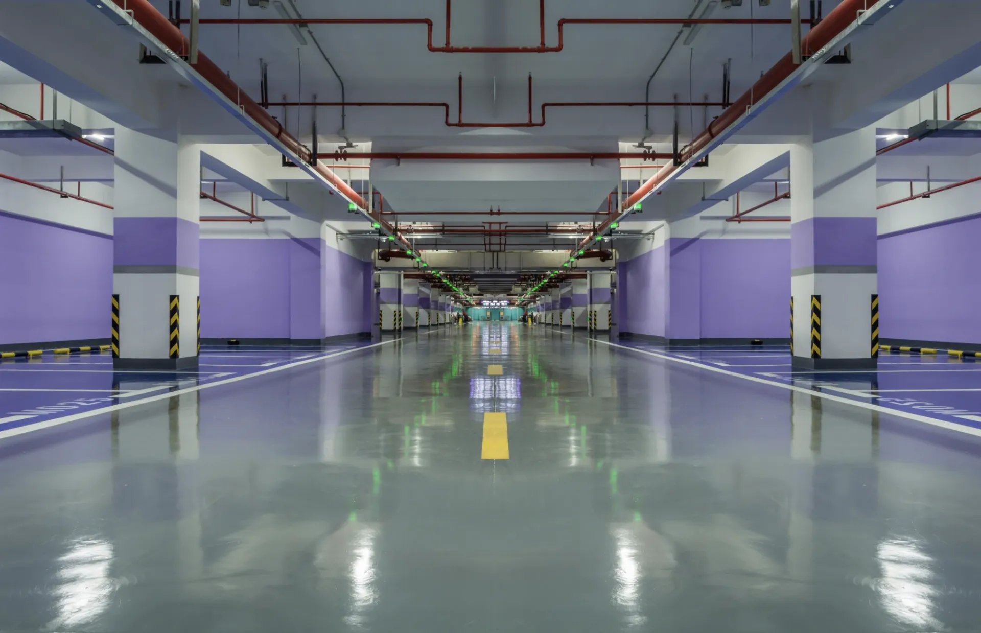 Société spécialisée dans la réalisation de sols en résine époxy conformes aux normes sanitaires à Bordeaux 33000