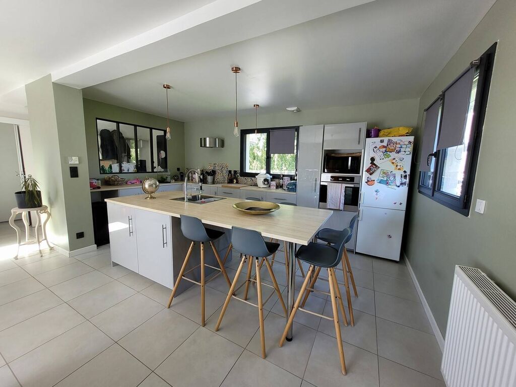 Acquisition d'une Maison avec jardin à 10 minutes du centre-ville de Lisieux 14100