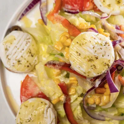 Entrée Chaude Salade de chèvres chauds sur place ou à emporter à Pernes les Fontaines