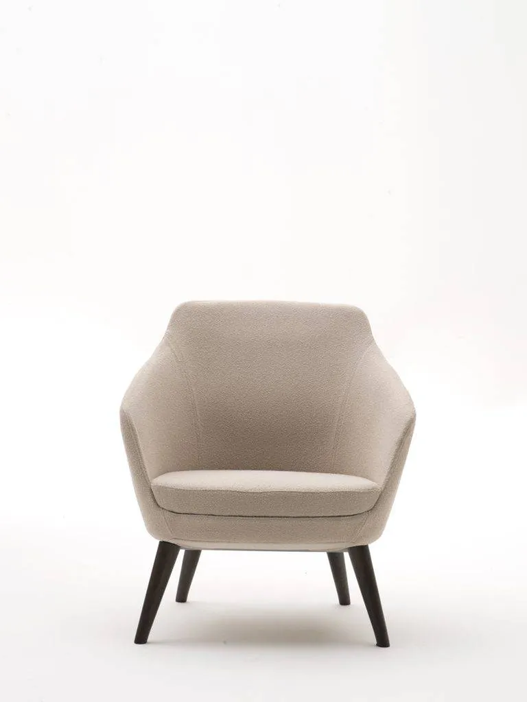 Setar canapé et fauteuil : Design et confort pour vos espaces professionnels à Nîmes