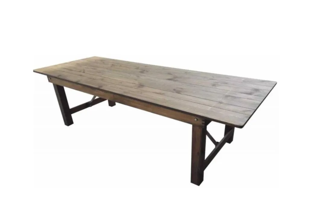 Table vintage à louer à Toulon pour vos mariages