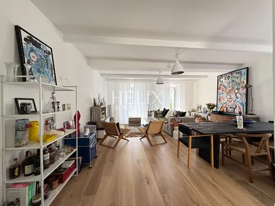 A vendre maison de ville de 155 M² environ avec une terrasse à Saint-Germain-en-Laye, commerces, écoles et lycées de renoms, à 7 minutes à pied du RER A