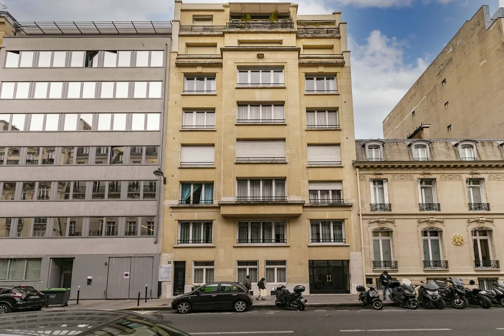 A Vendre appartement de 5 pièces rue Ampère Paris 75017