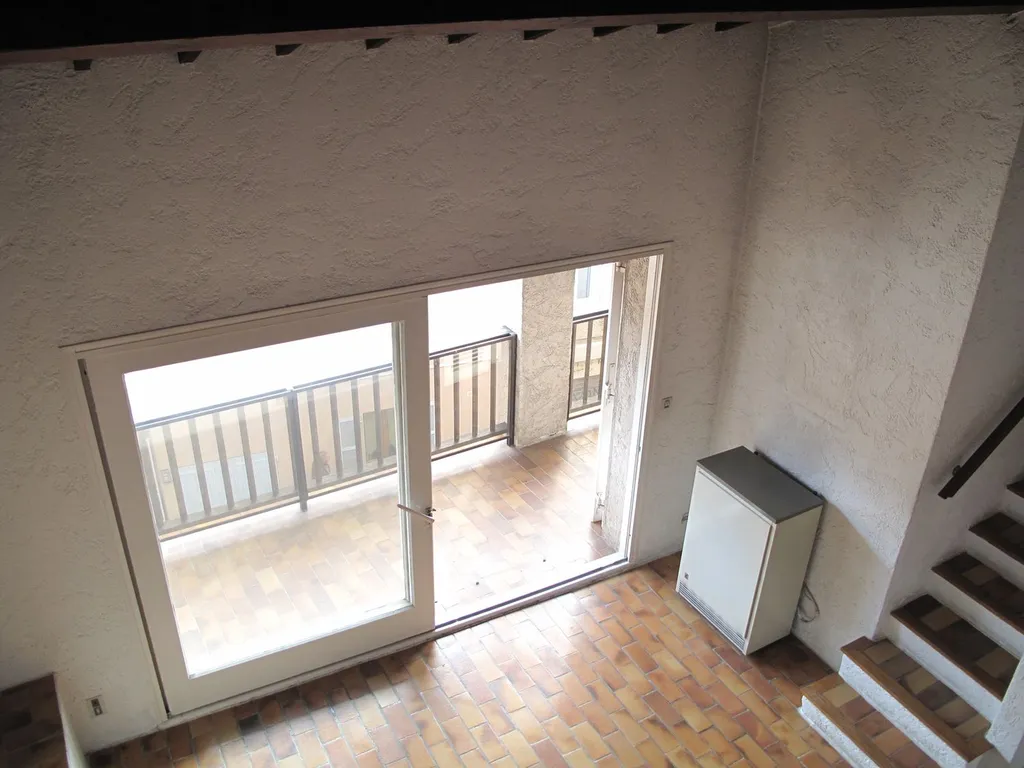 A vendre appartements 1 & T2 Cassis distincts ou communicants au cœur du village