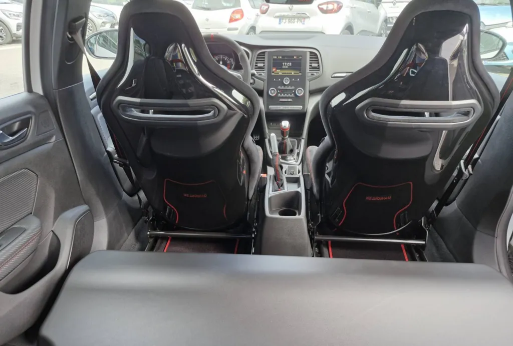 Renault Mégane IV RS Trophy-R 1.8T 300 BVM 1ère Main 300 km à Plaisance du Touch près de Toulouse