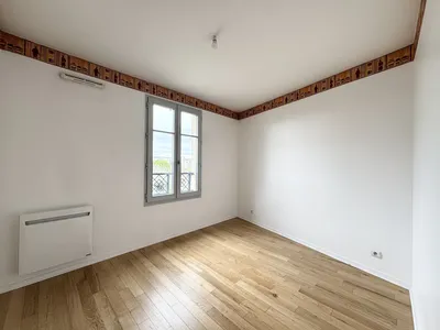 Saint Germain en Laye Exclusivité location appartement 3 chambres en duplex au Dernier étage avec une terrasse dans une résidence de standing de Saint Germain en Laye
