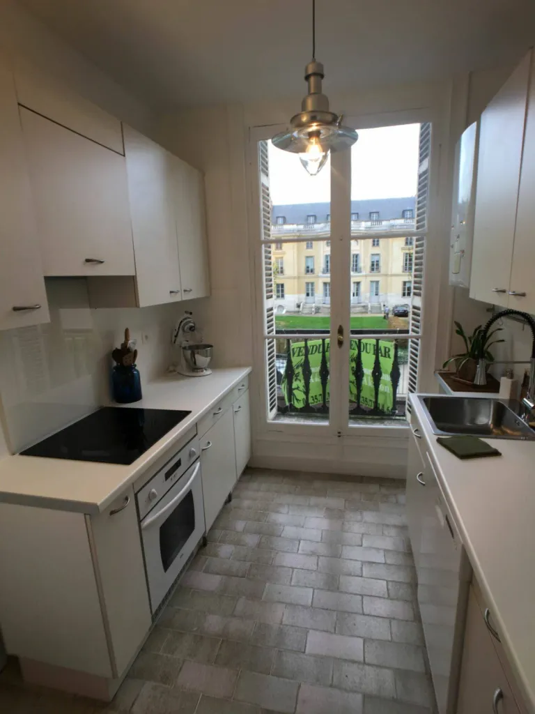 Acheter un appartement type haussmannien avec deux chambres possibilité 3 en centre ville de Rouen 76 Rouen  