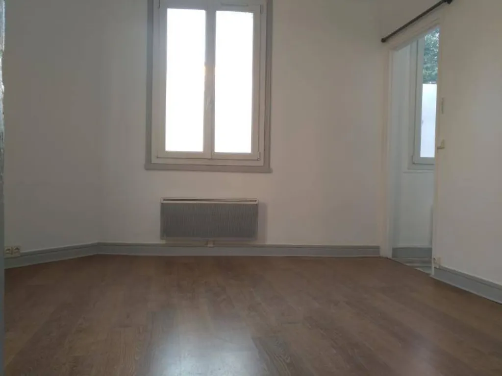 Situé au rez-de-chaussée