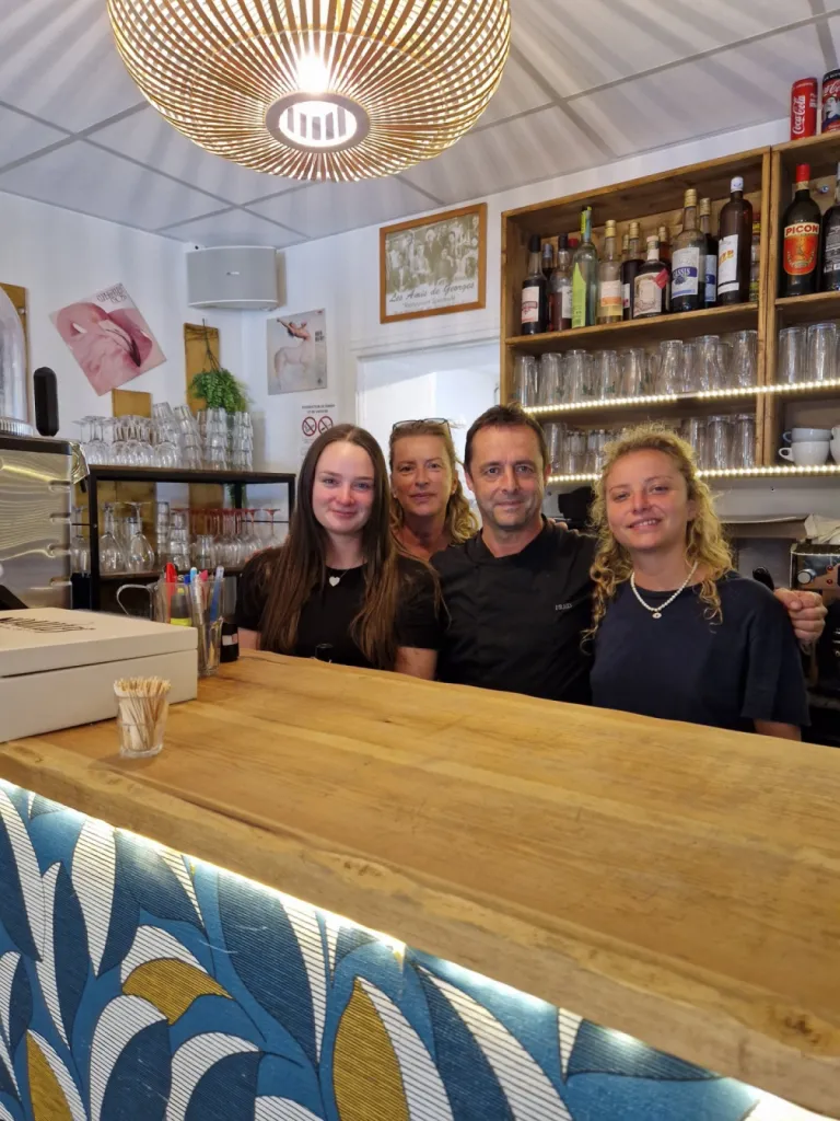 Retour sur l'installation d'un maxi store de terrasse au restaurant 