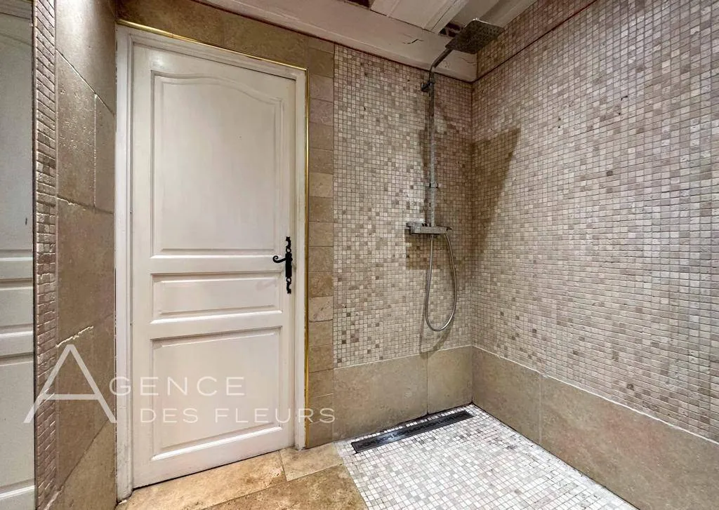 A saisir charmante maison normande de 6 pièces avec dépendance sur la commune de TOURVILLE LA CAMPAGNE