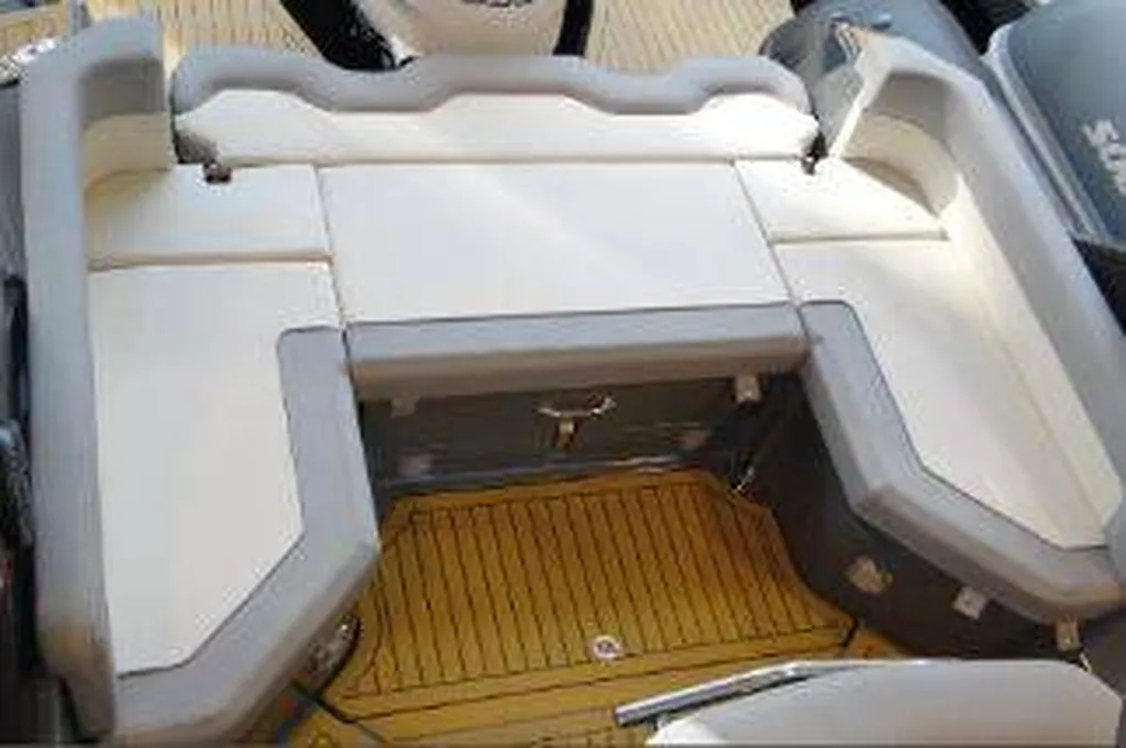 Trouvez un bateau Salpa de luxe en Martinique