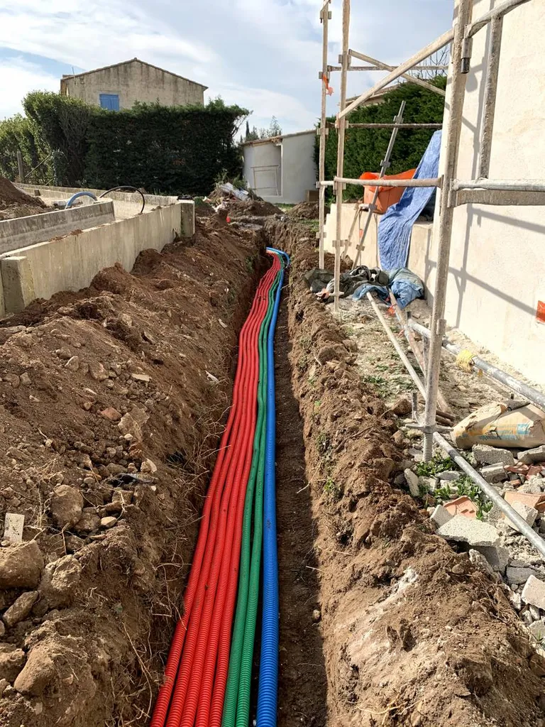 Mise en place de l'ensemble des viabilisations pour maison sur Lamanon