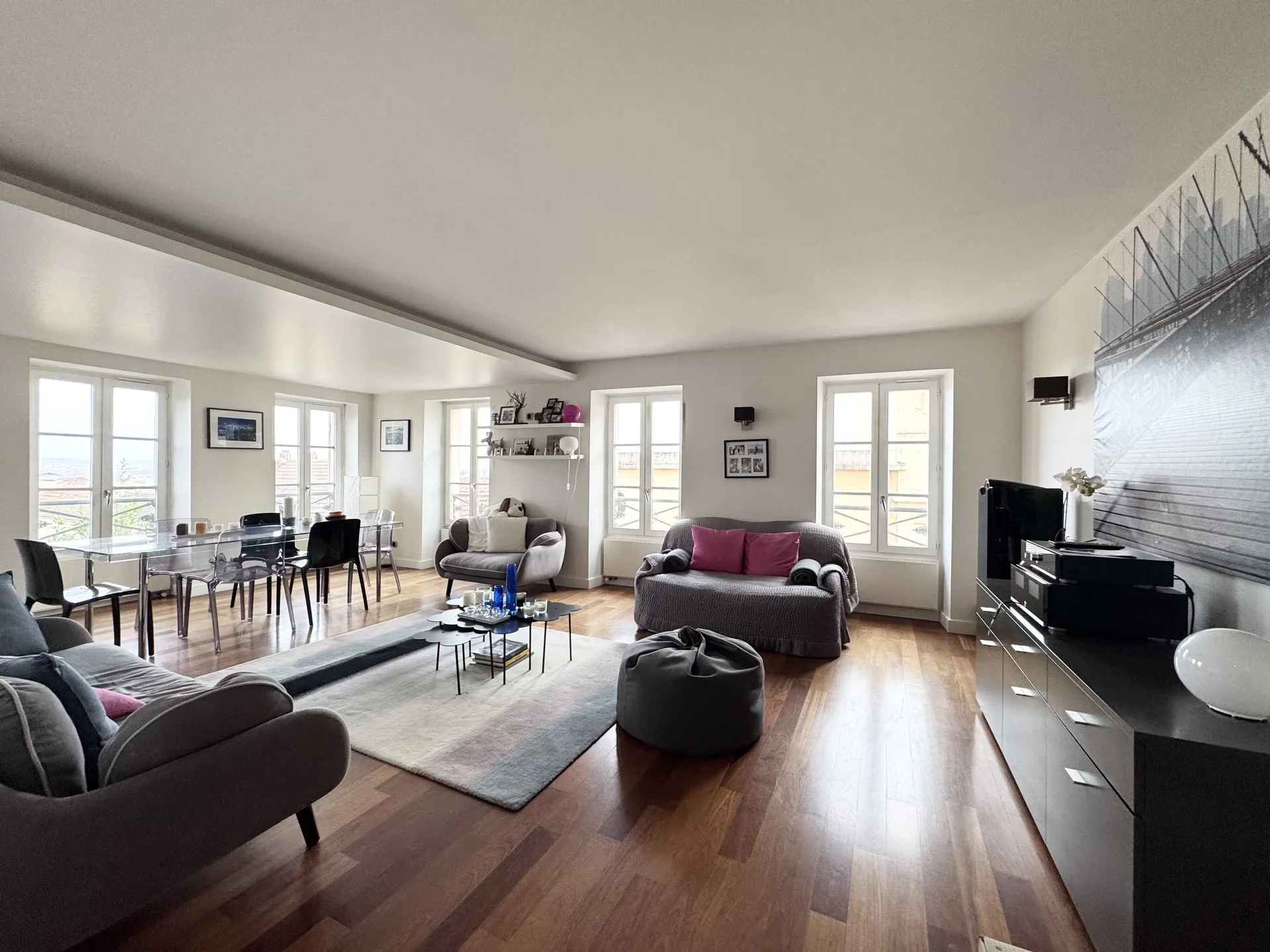 Société de relocation, adressez-vous à Hélix immobilier son portefeuille d'appartement et de Maison De prestige sur l'Ouest parisien