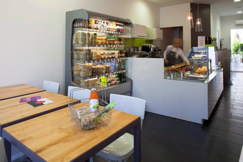 Ilot central- Aménagement du restaurant Fresh Food à Salon-de-Provence