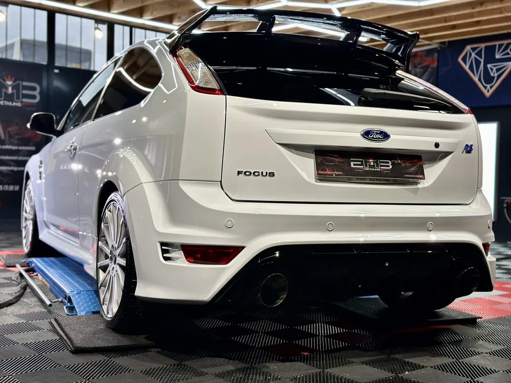 rénovation carrosserie lyon spécialiste du traitement céramique ouest lyonnais 