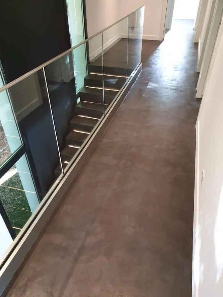 SOL EN BETON CIRE DE TERRE DU MONDE AVEC LED 