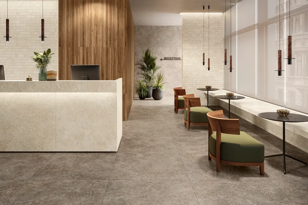 À Petit-Couronne, en Seine-Maritime, les mosaïques LANDSTONE permettent de sublimer les murs de salles de bain avec style.