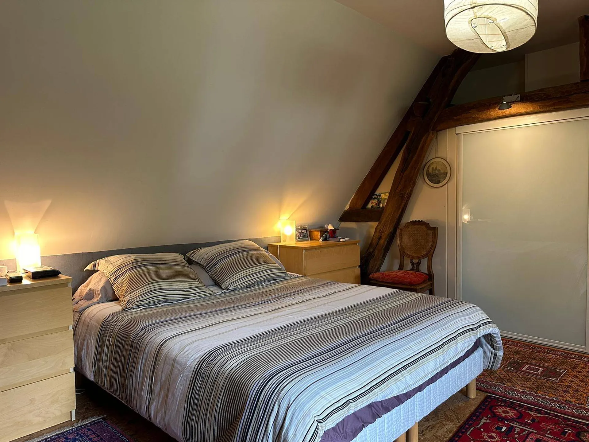 Vends maison de campagne paisible à seulement 3 km de l'autoroute, accès facile aux grands axes