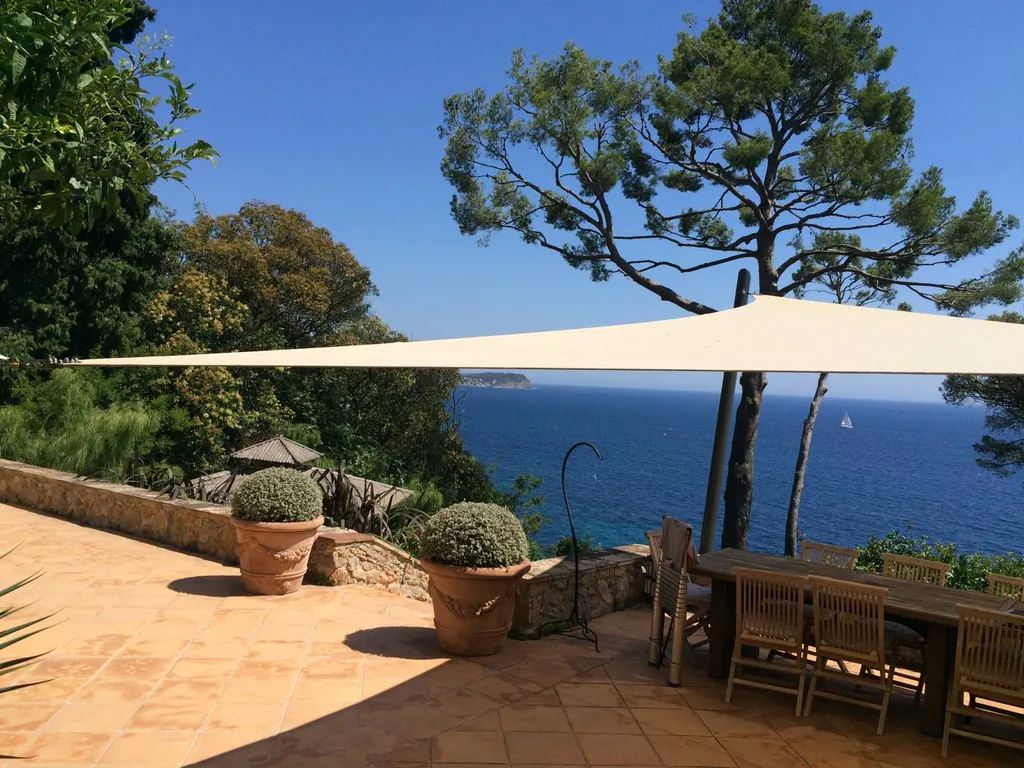 Toile d'ombrage sur mesure Saint-Jean-Cap-Ferrat 