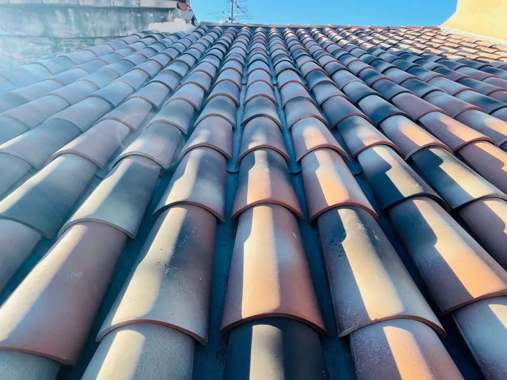 réfection de toiture fini près de éguilles 13510