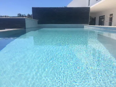 REALISATION BETON PISCINE DE TERRE DU MONDE A TAHITI