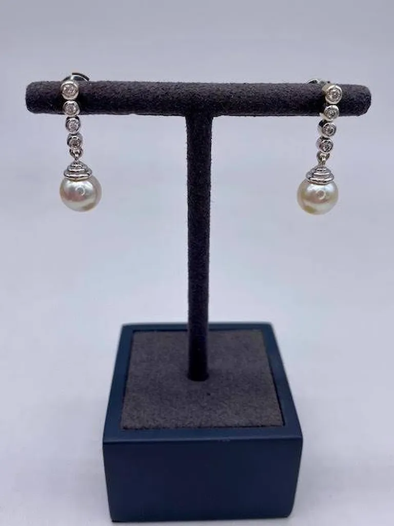 Élégance Éternelle: Découvrez les Boucles d'Oreilles Perles et Diamants chez Or Ligne près de Bordeaux