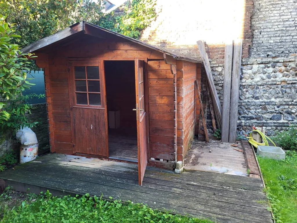 Démontage et enlèvement d'abris de jardin ou cabanon chez les particuliers près de Lillebonne (76) en Normandie