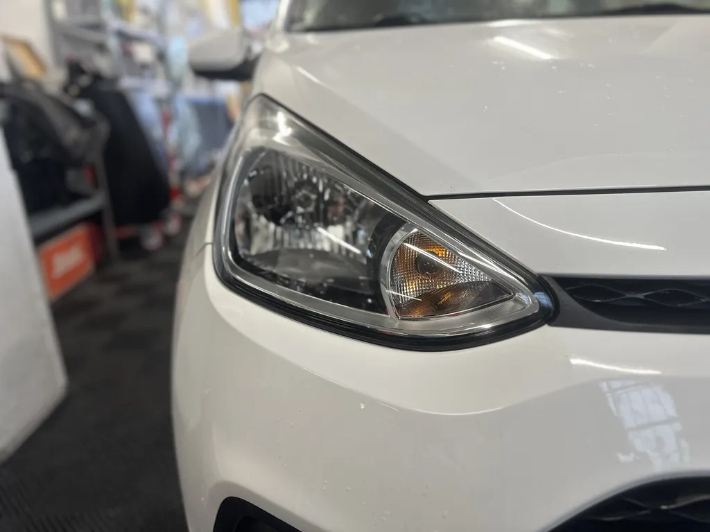 HYUNDAI RENOVATION PHARES