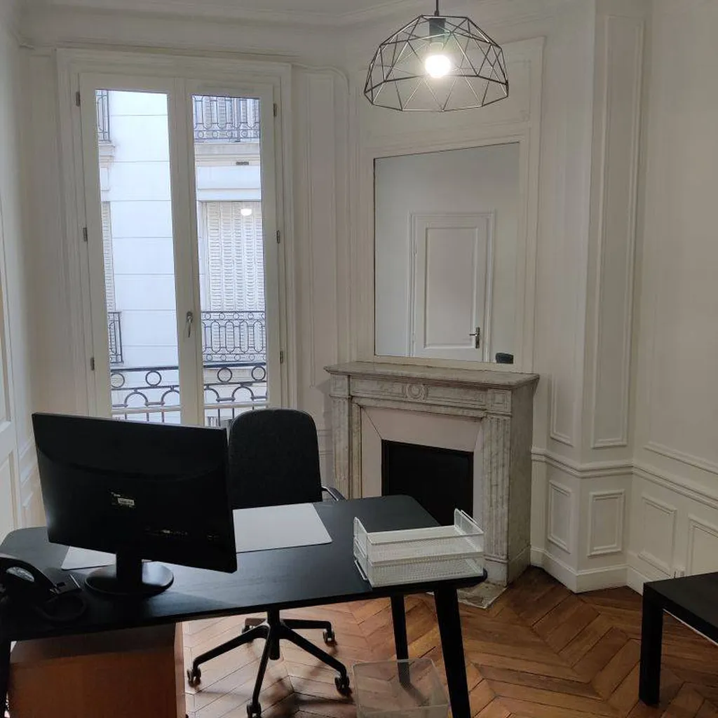 Découvrez Starsnett Services : Votre Partenaire Idéal pour le Nettoyage de Bureaux à Paris 16