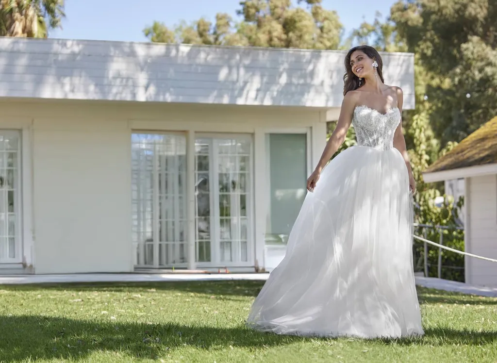 Robe de mariée princesse simple et élégante Marseille 